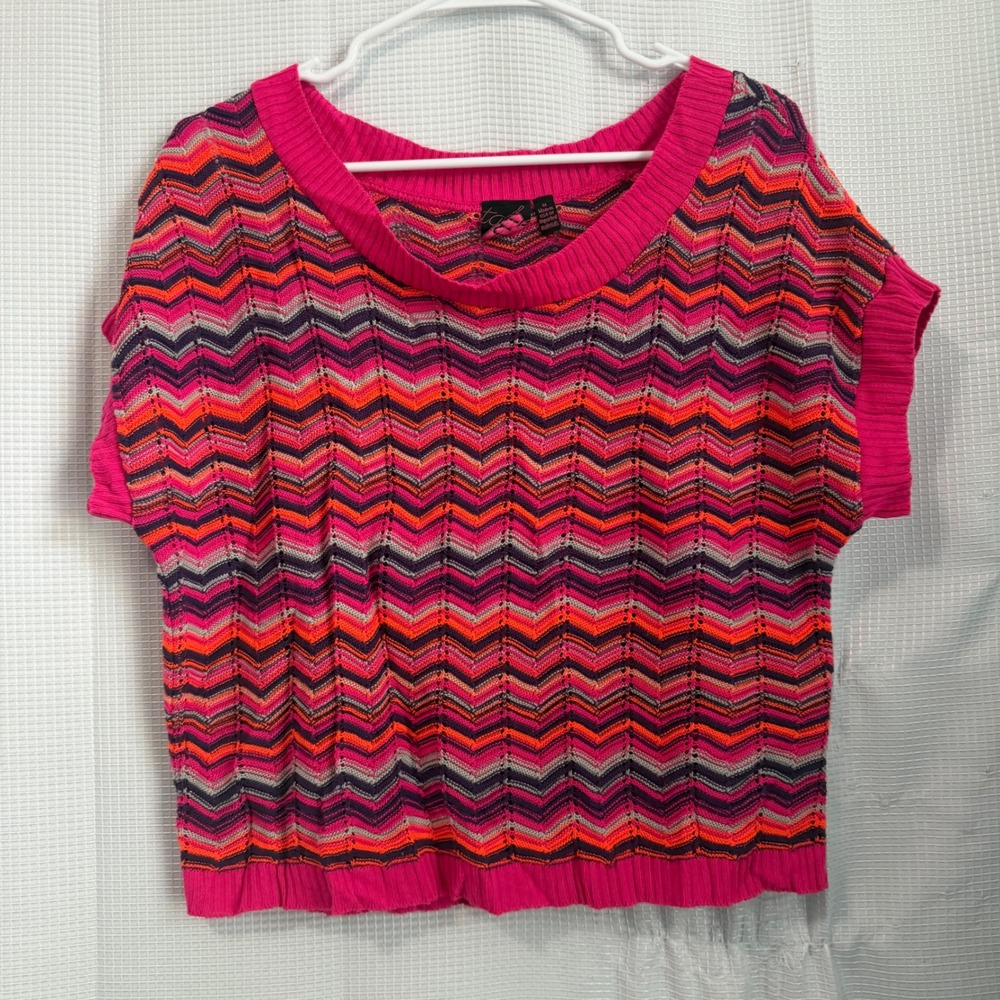Take Out Knit Top Acrylic Chevron Pink Multi Short Sleeve Retro Boho M